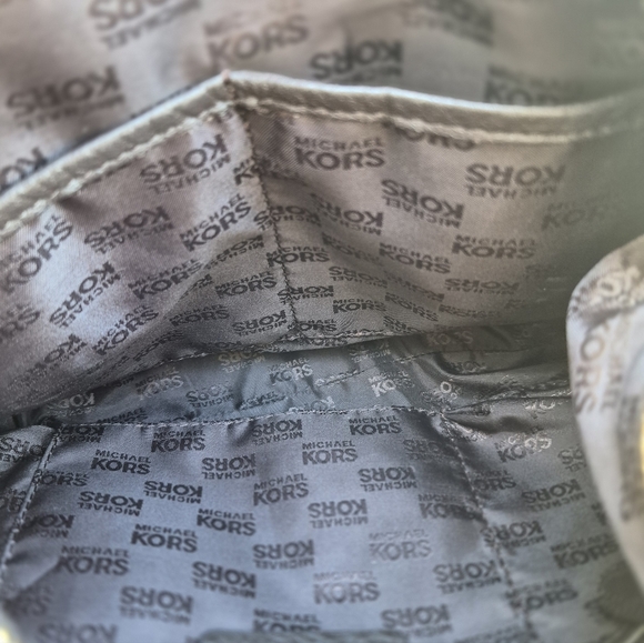 Michael Michael Kors Vintage Pebbled Leather Hobo Bag - Picture 10 of 11